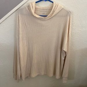 American Eagle Plush Hoodie in Cream